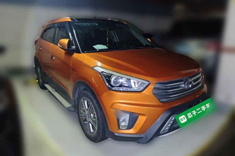 Used Hyundai ix25 2015 1.6L Automatic Two-Wheel-Drive Deluxe DLX Model Front Right 45 Deg