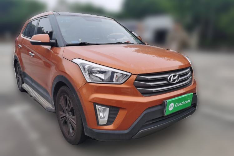 Used Hyundai ix25 2015 1.6L Automatic Two-Wheel Drive Smart GLS Trim Front Right 45 Deg