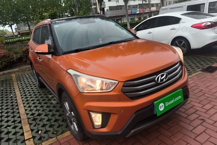 Used Hyundai ix25 2015 1.6L Automatic Two-Wheel Drive Smart GLS Trim Front Right 45 Deg