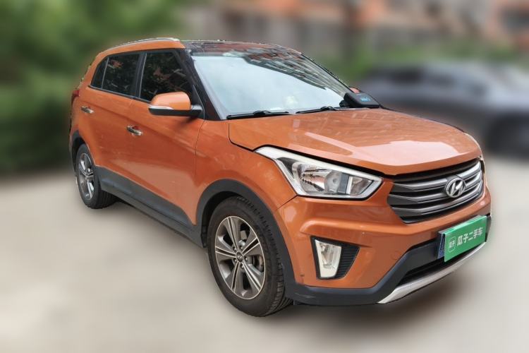 Used Hyundai ix25 2015 1.6L Automatic Two-Wheel Drive Smart GLS Trim Front Right 45 Deg