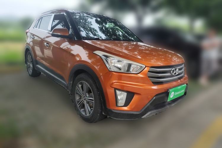 Used Hyundai ix25 2015 1.6L Automatic Two-Wheel Drive Smart GLS Trim Front Right 45 Deg