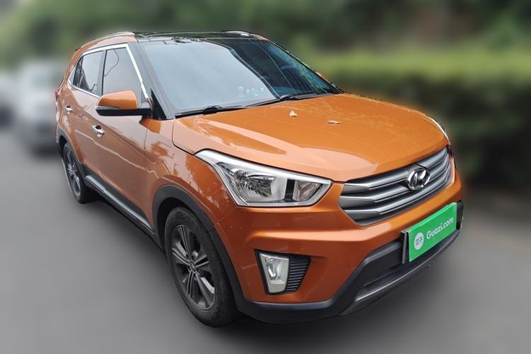 Used Hyundai ix25 2015 1.6L Automatic Two-Wheel Drive Smart GLS Trim Front Right 45 Deg