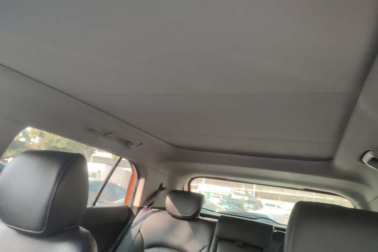 Used Hyundai ix25 2015 1.6L Automatic Two-Wheel Drive Smart GLS Trim Headliner