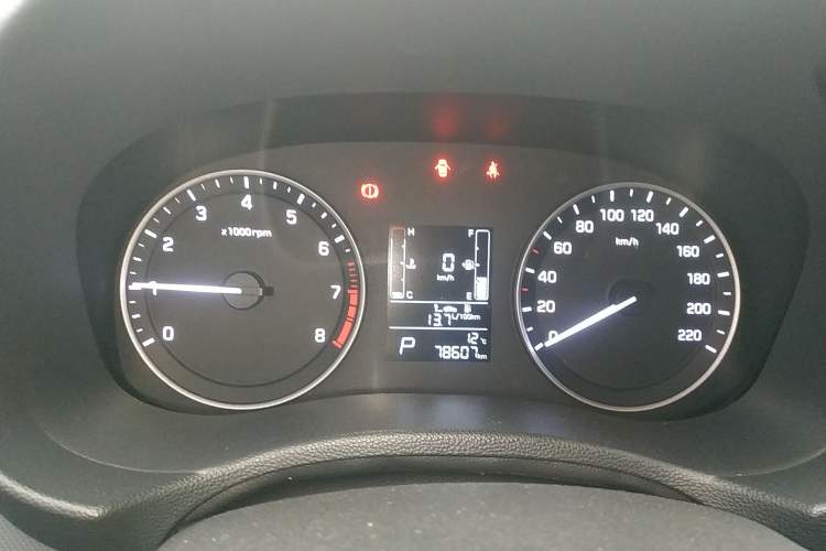 Used Hyundai ix25 2015 1.6L Automatic Two-Wheel Drive Smart GLS Trim Instrument Cluster