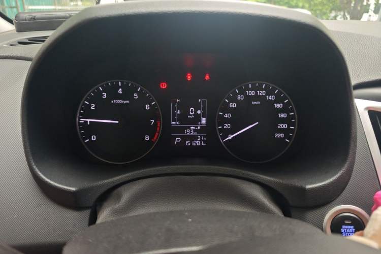 Used Hyundai ix25 2015 1.6L Automatic Two-Wheel Drive Smart GLS Trim Instrument Cluster