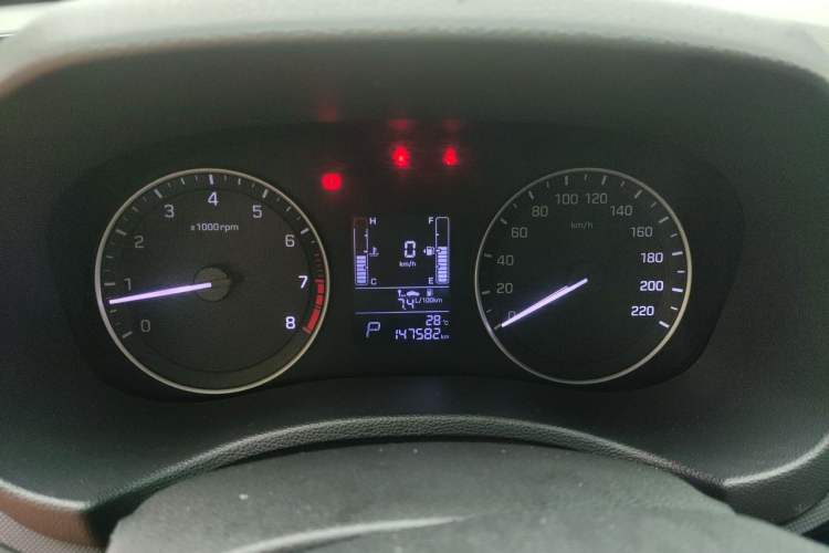 Used Hyundai ix25 2015 1.6L Automatic Two-Wheel Drive Smart GLS Trim Instrument Cluster