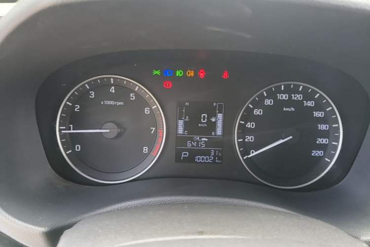 Used Hyundai ix25 2015 1.6L Automatic Two-Wheel Drive Smart GLS Trim Instrument Cluster