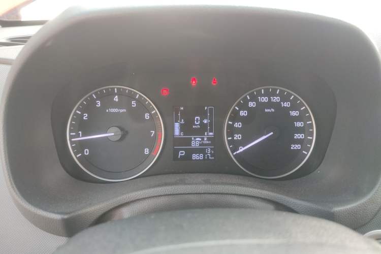 Used Hyundai ix25 2015 1.6L Automatic Two-Wheel Drive Smart GLS Trim Instrument Cluster