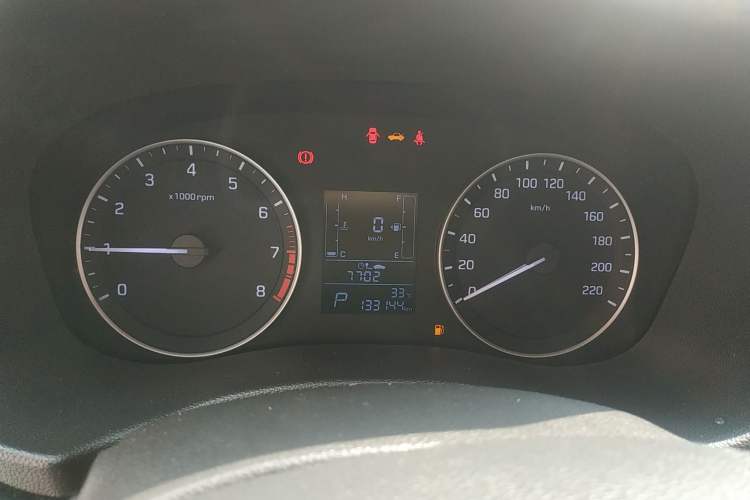 Used Hyundai ix25 2015 1.6L Automatic Two-Wheel Drive Smart GLS Trim Instrument Cluster