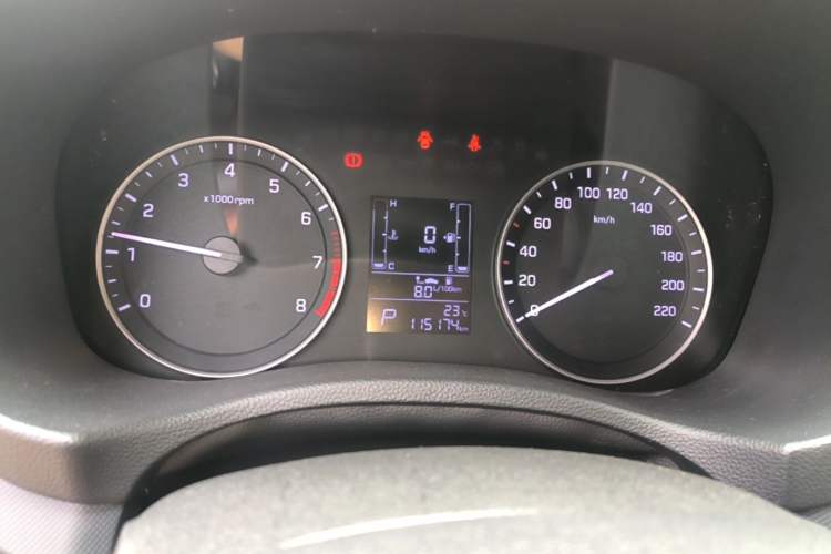 Used Hyundai ix25 2015 1.6L Automatic Two-Wheel Drive Smart GLS Trim Instrument Cluster