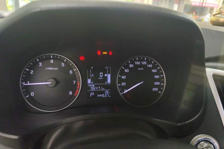 Used Hyundai ix25 2015 1.6L Automatic Two-Wheel Drive Smart GLS Trim Instrument Cluster