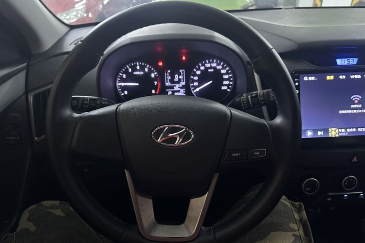 Used Hyundai ix25 2015 1.6L Automatic Two-Wheel Drive Smart GLS Trim Interior 1