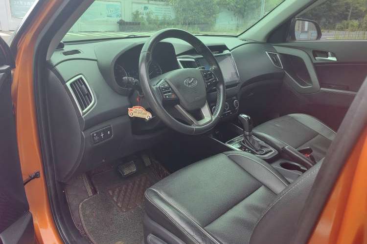 Used Hyundai ix25 2015 1.6L Automatic Two-Wheel Drive Smart GLS Trim Interior 2