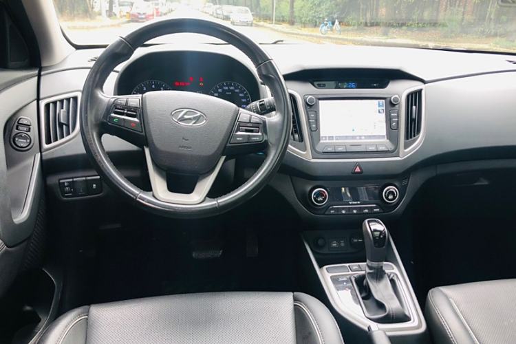 Used Hyundai ix25 2015 2.0L Automatic Two-Wheel Drive Intelligent GLS Interior 2