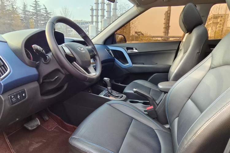 Used Hyundai ix25 2015 1.6L Automatic Two-Wheel Drive Smart GLS Trim Interior 3