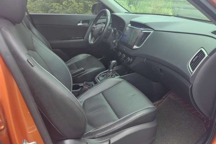 Used Hyundai ix25 2015 1.6L Automatic Two-Wheel Drive Smart GLS Trim Interior 4