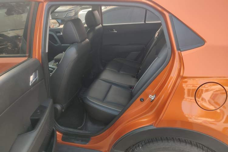 Used Hyundai ix25 2015 1.6L Automatic Two-Wheel Drive Smart GLS Trim Interior 4
