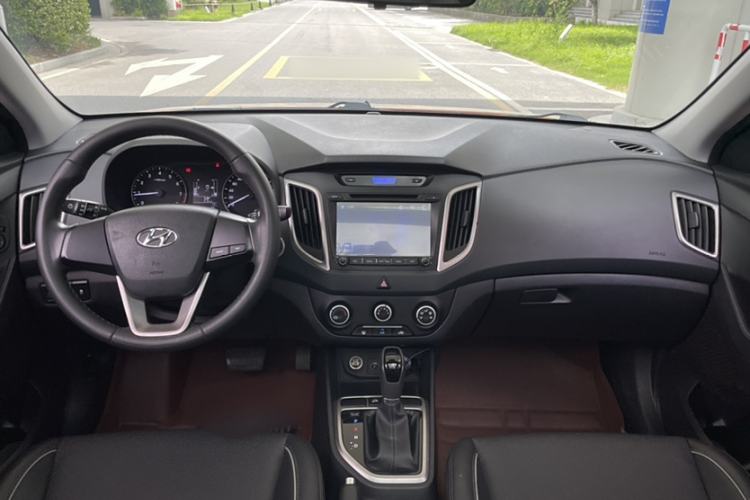 Used Hyundai ix25 2015 1.6L Automatic Two-Wheel Drive Smart GLS Trim Interior 7