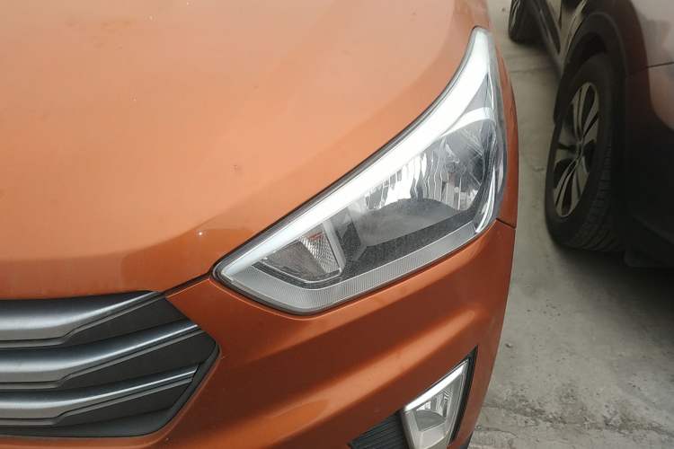 Used Hyundai ix25 2015 1.6L Automatic Two-Wheel Drive Smart GLS Trim Left Front Headlight