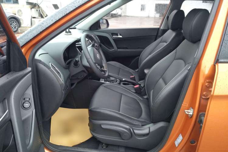 Used Hyundai ix25 2015 1.6L Automatic Two-Wheel Drive Smart GLS Trim Left Front Seat