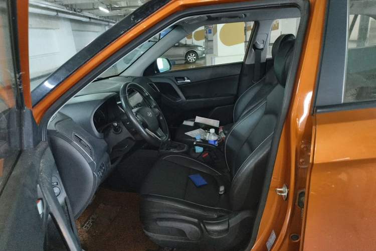Used Hyundai ix25 2015 1.6L Automatic Two-Wheel Drive Smart GLS Trim Left Front Seat
