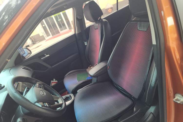 Used Hyundai ix25 2015 1.6L Automatic Two-Wheel Drive Smart GLS Trim Left Front Seat