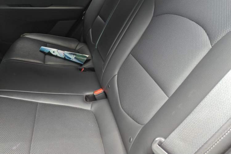 Used Hyundai ix25 2015 1.6L Automatic Two-Wheel Drive Smart GLS Trim Left Rear Seat