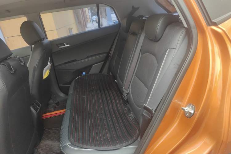 Used Hyundai ix25 2015 1.6L Automatic Two-Wheel-Drive Deluxe DLX Model Left Rear Seat