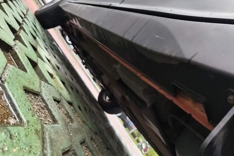 Used Hyundai ix25 2015 1.6L Automatic Two-Wheel Drive Smart GLS Trim Left Side Sill