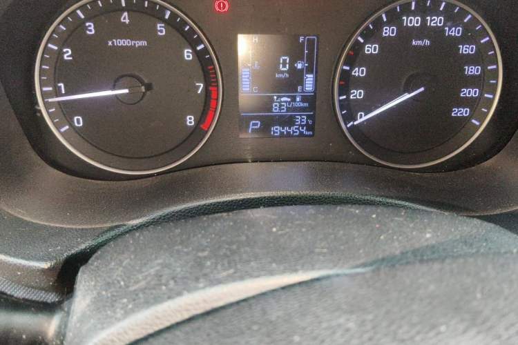 Used Hyundai ix25 2015 1.6L Automatic Two-Wheel Drive Smart GLS Trim Odometer Close Up