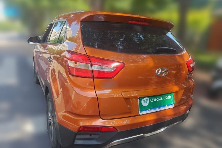 Used Hyundai ix25 2015 1.6L Automatic Two-Wheel-Drive Deluxe DLX Model Rear Left 45 Deg
