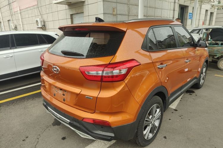Used Hyundai ix25 2015 2.0L Automatic 4x4 Deluxe DLX Rear Right 45 Deg