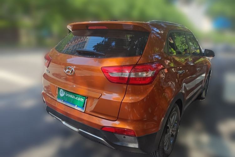 Used Hyundai ix25 2015 1.6L Automatic Two-Wheel-Drive Deluxe DLX Model Rear Right 45 Deg