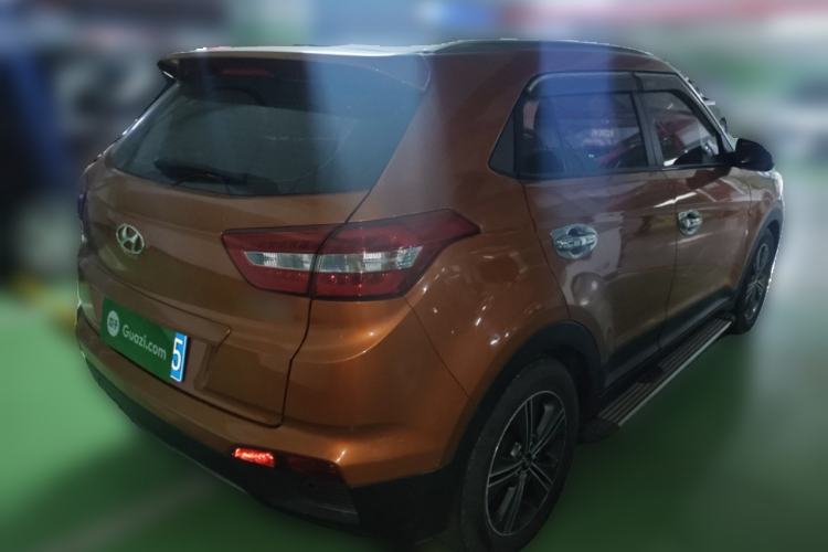 Used Hyundai ix25 2015 1.6L Automatic Two-Wheel-Drive Deluxe DLX Model Rear Right 45 Deg
