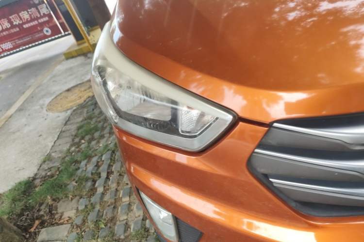 Used Hyundai ix25 2015 1.6L Automatic Two-Wheel Drive Smart GLS Trim Right Front Headlight