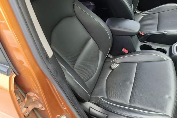 Used Hyundai ix25 2015 1.6L Automatic Two-Wheel Drive Smart GLS Trim Right Front Seat