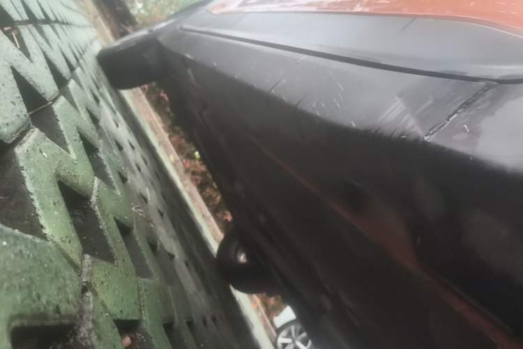 Used Hyundai ix25 2015 1.6L Automatic Two-Wheel Drive Smart GLS Trim Right Side Sill