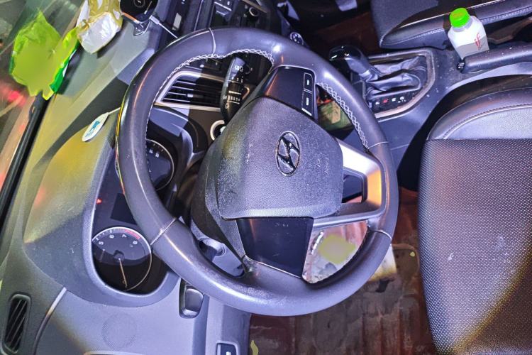 Used Hyundai ix25 2015 1.6L Automatic Two-Wheel Drive Smart GLS Trim Steering Wheel