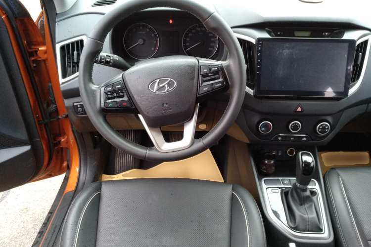 Used Hyundai ix25 2015 1.6L Automatic Two-Wheel Drive Smart GLS Trim Steering Wheel