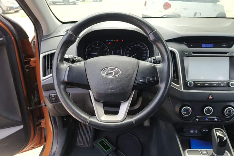 Used Hyundai ix25 2015 1.6L Automatic Two-Wheel Drive Smart GLS Trim Steering Wheel