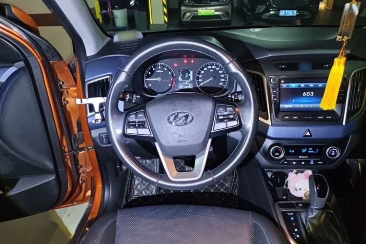 Used Hyundai ix25 2015 1.6L Automatic Two-Wheel-Drive Deluxe DLX Model Steering Wheel