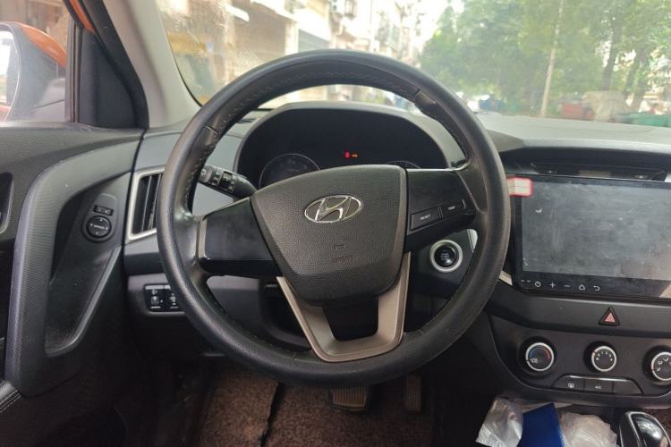 Used Hyundai ix25 2015 1.6L Automatic Two-Wheel Drive Smart GLS Trim Steering Wheel