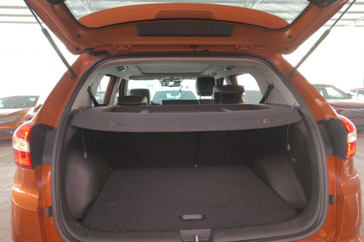 Used Hyundai ix25 2015 2.0L Automatic Two-Wheel Drive Intelligent GLS Trunk