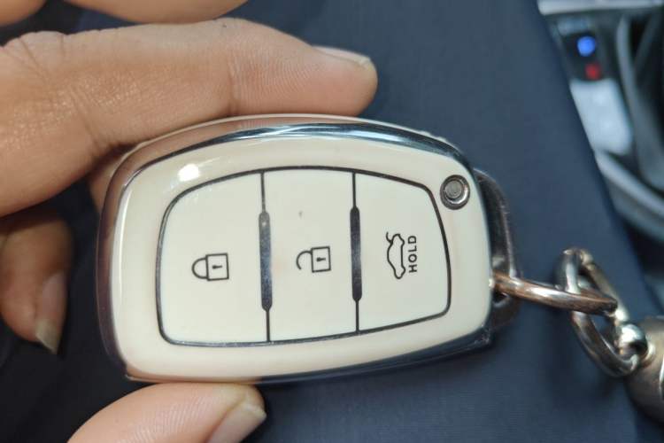 Used Hyundai ix25 2015 1.6L Automatic Two-Wheel Drive Smart GLS Trim Vehicle Key