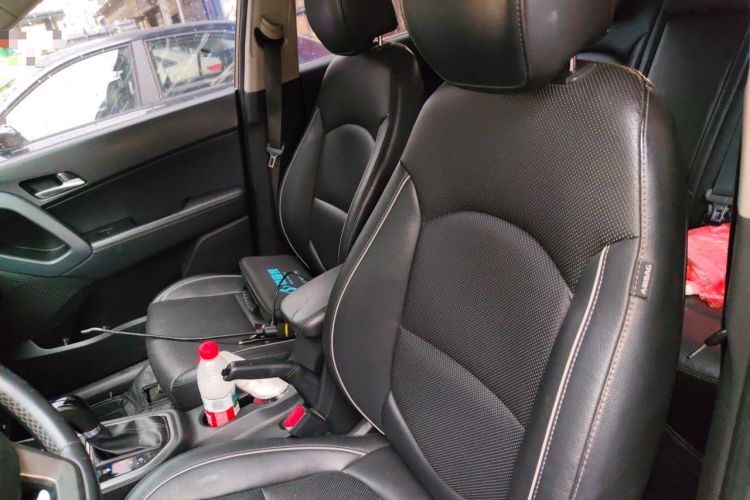 Used Hyundai ix25 2015 1.6L Automatic Two-Wheel-Drive Deluxe DLX Model Left Front Seat
