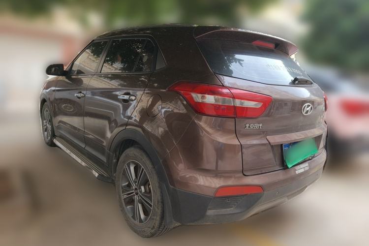 Used Hyundai ix25 2015 1.6L Automatic Two-Wheel-Drive Deluxe DLX Model Rear Left 45 Deg