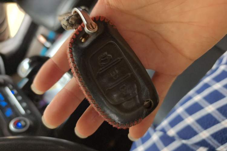 Used Hyundai ix25 2015 1.6L Automatic Two-Wheel-Drive Deluxe DLX Model Vehicle Key