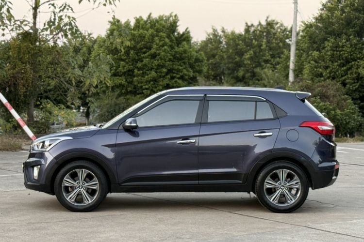Used Hyundai ix25 2015 1.6L Automatic Two-Wheel-Drive Deluxe DLX Model Exterior 5