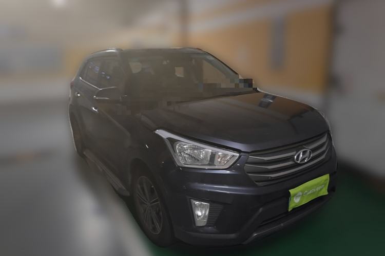 Used Hyundai ix25 2015 1.6L Automatic Two-Wheel Drive Smart GLS Trim Front Right 45 Deg