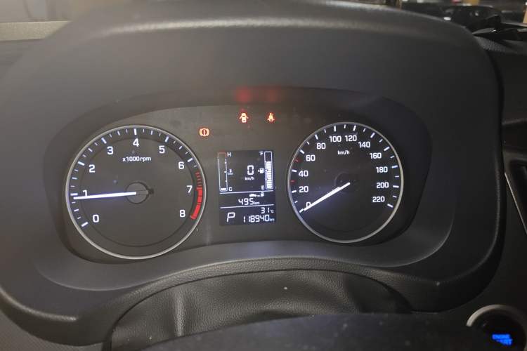Used Hyundai ix25 2015 1.6L Automatic Two-Wheel Drive Smart GLS Trim Instrument Cluster